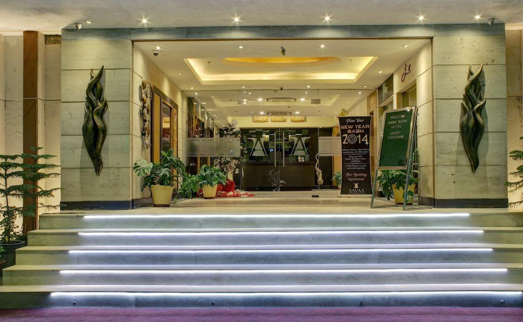 Aavaa Surya Continental Hotel New Delhi Buitenkant foto